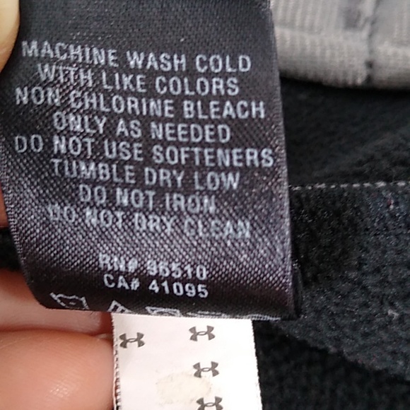 UNDER ARMOR STORM COAT SIZE M MEN GRAY WITH THREE ZIP POCKETS - Picture 9 of 14